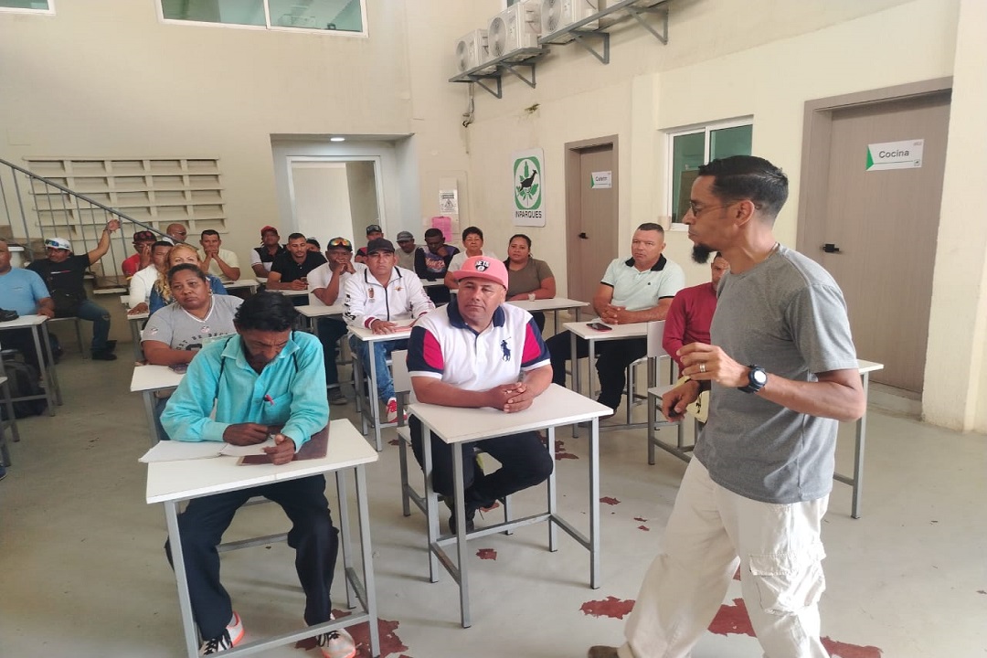 Más de 200 trabajadores turísticos se preparan para mejorar la atención y cuidar el ambiente